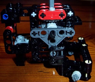 De besturingsmodule van de befaamde Lego maaidorser, 7636XT