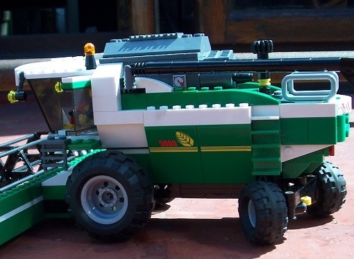 Lego 7363 Maaidorser, in eigen beheer voorzien van stuurinrichting