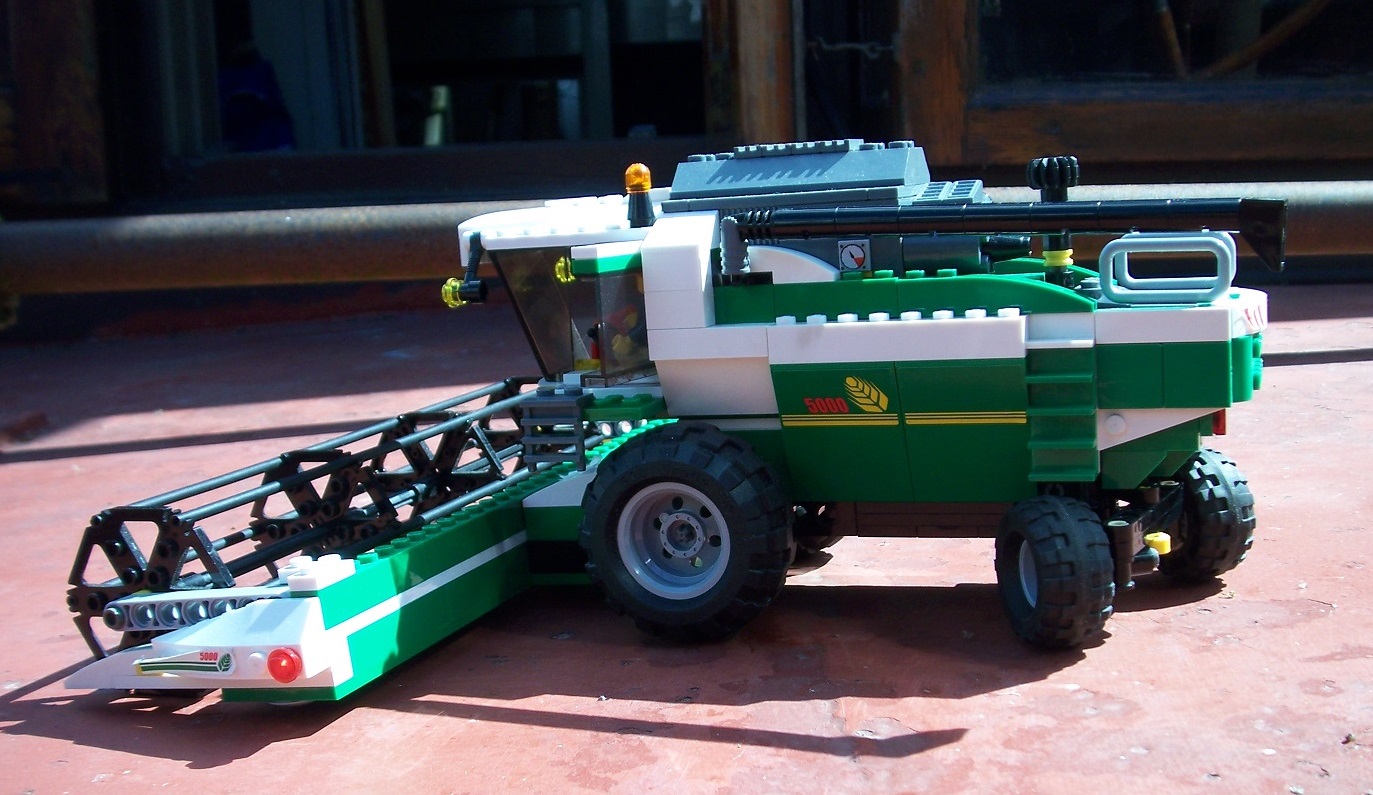 Lego 7363 Maaidorser, in eigen beheer voorzien van stuurinrichting
